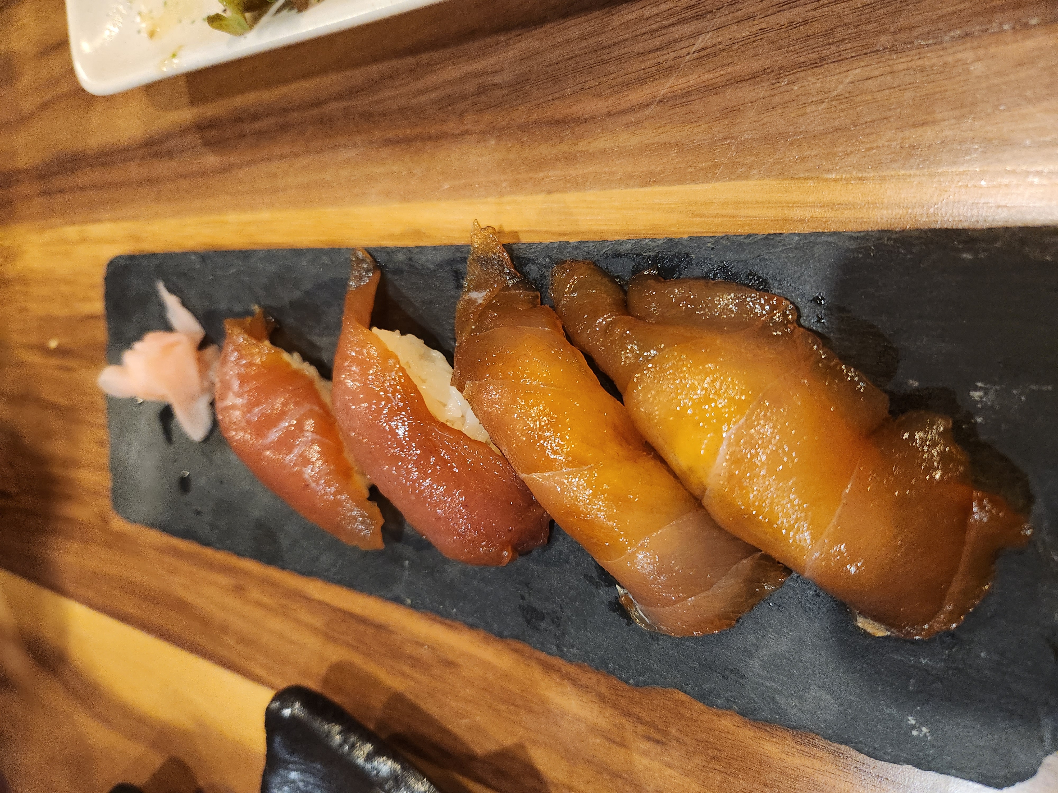 食べるhachigyoujima